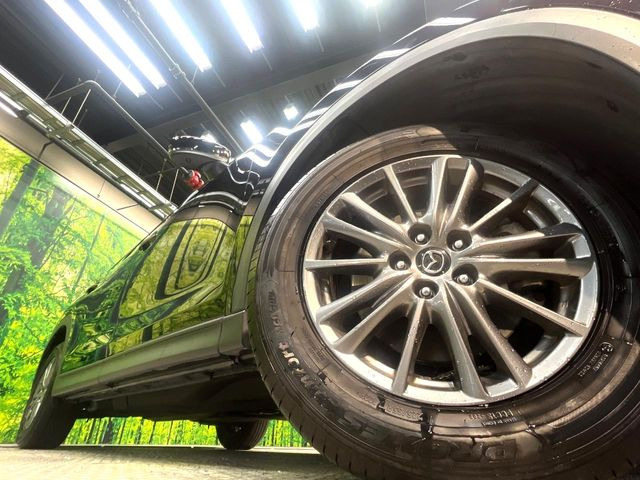 �y�����A���~�z�C�[���z�O�ςɃ}�b�`���������A���~�z�C�[���𑕒����Ă���܂��B�e��ЊO�A���~�z�C�[����A�X�^�b�h���X�^�C�����戵�����Ă���܂��B���񂲑��k����������