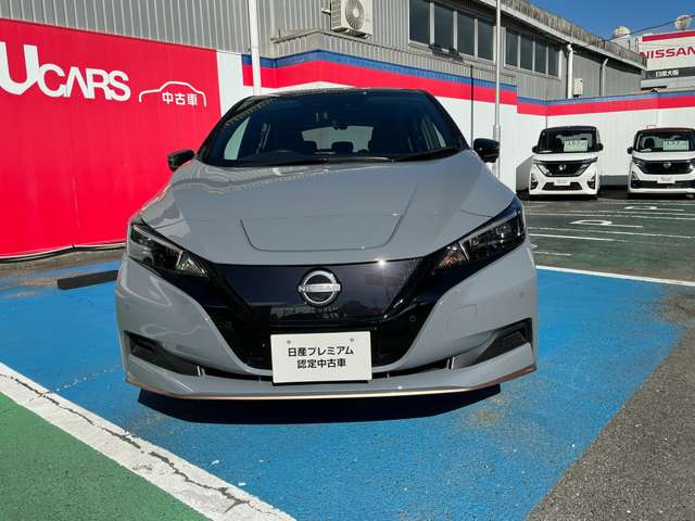 リーフe+ X 90周年記念車