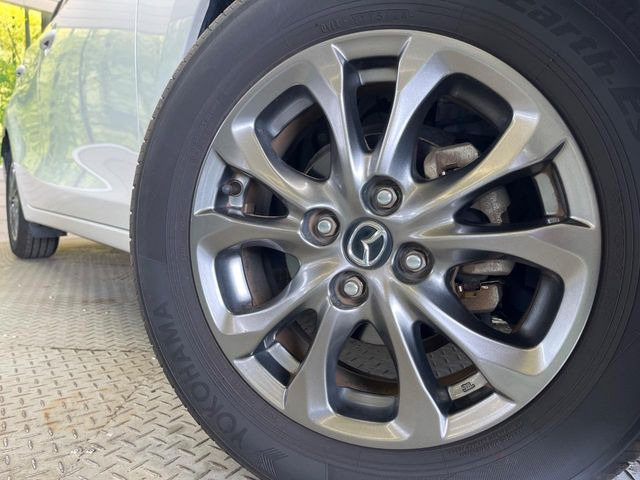 �y����15�C���`�A���~�z�C�[���z�O�ςɃ}�b�`���������A���~�z�C�[���𑕒����Ă���܂��B�e��ЊO�A���~�z�C�[����A�X�^�b�h���X�^�C�����戵�����Ă���܂��B���񂲑��k����������