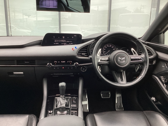 MAZDA3ファストバック2.0 20S Lパッケージ