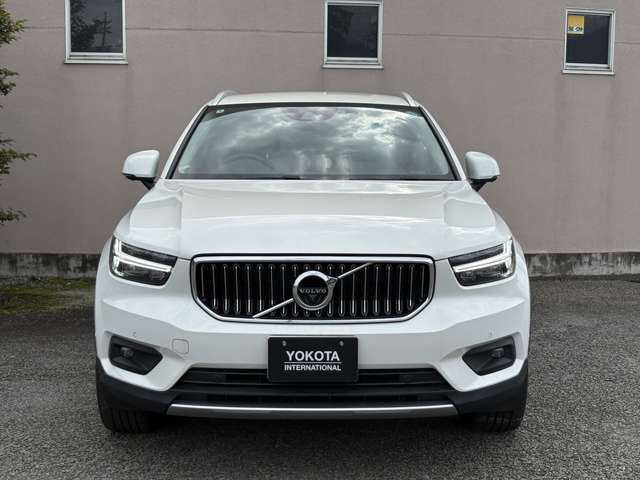 XC40B4 AWD インスクリプション 4WD