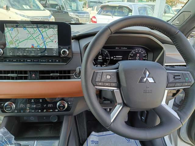 アウトランダーPHEV 2.4 P 4WD