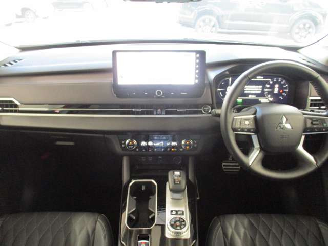 アウトランダーPHEV 2.4 P 4WD