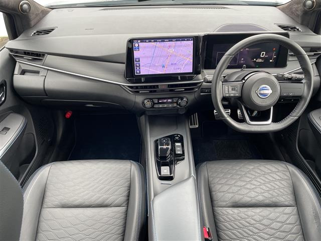 ノート1.2 AUTECH クロスオーバー FOUR 4WD