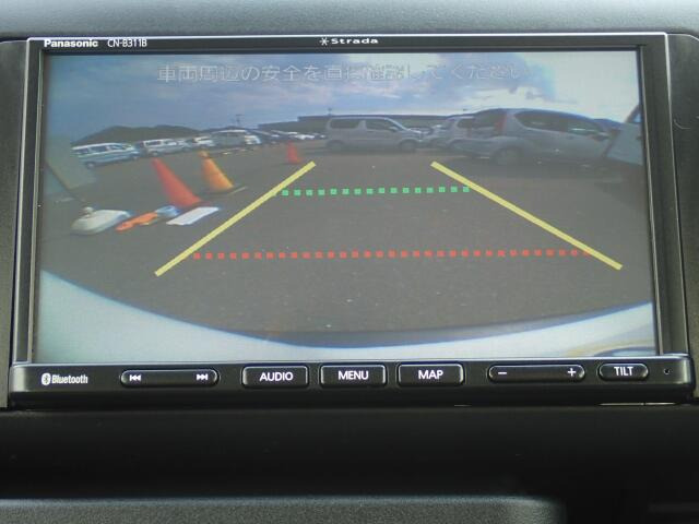 バックカメラ装備しております。駐車時に大変役に立ちますよ。駐車が苦手な方にも便利機能です。