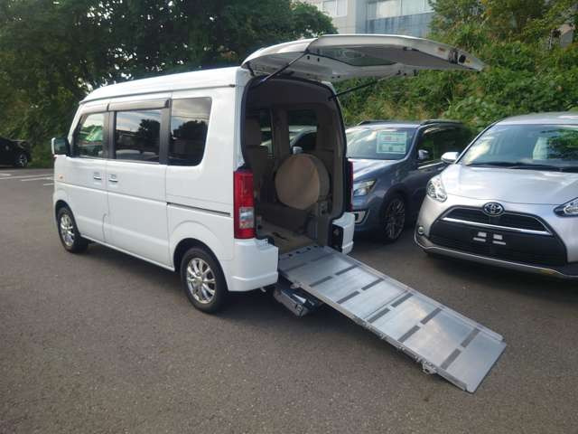 エブリイワゴンウィズ 車いす移動車