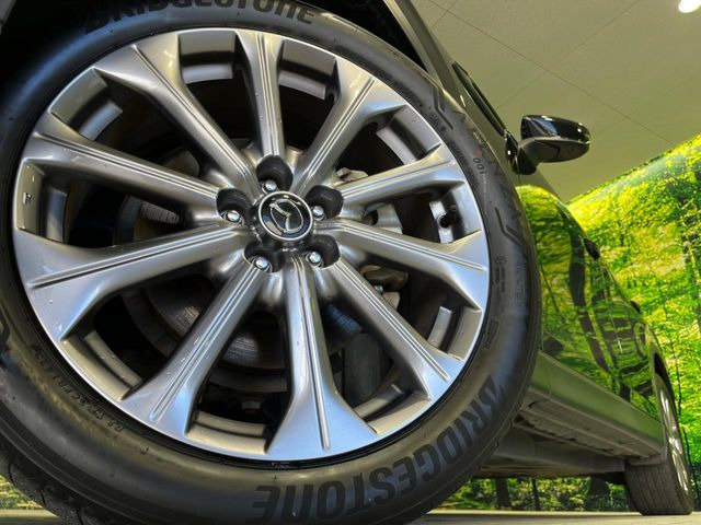 �y����20�C���`�A���~�z�C�[���z�O�ςɃ}�b�`���������A���~�z�C�[���𑕒����Ă���܂��B�e��ЊO�A���~�z�C�[����A�X�^�b�h���X�^�C�����戵�����Ă���܂��B���񂲑��k����������