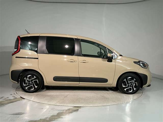 シエンタハイブリッド 1.5 Z