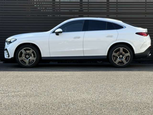 GLCクーペ220d 4マチック コア (ISG) AMGラインパッケージ  4WD