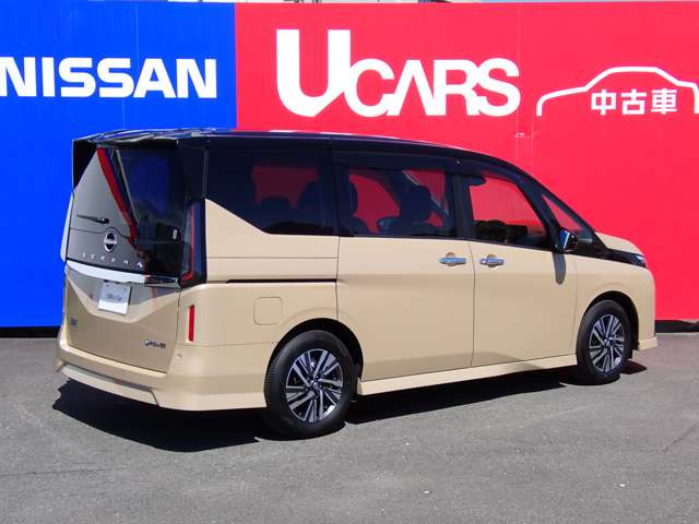セレナ1.4 e-POWER ハイウェイスターV