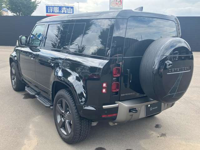 ディフェンダー110 X ダイナミック HSE 3.0L D300 ディーゼル 4WD