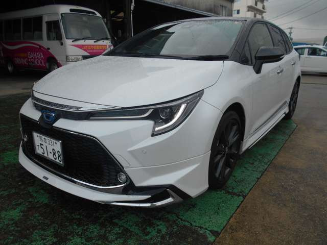 カローラツーリング1.8 ハイブリッド W×B