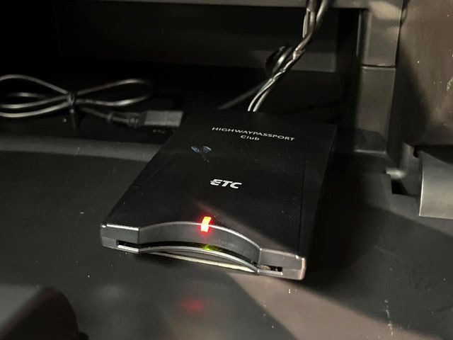 【ETC】高速道路の料金所をストレスなく通過!話題のスポットやサービスエリアに多い「スマートIC」利用時は必須のアイテムです。当店でセットアップを実施、ご納車当日からすぐにご利用いただけます!