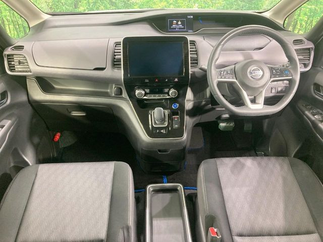 セレナ1.2 e-POWER ハイウェイスターV