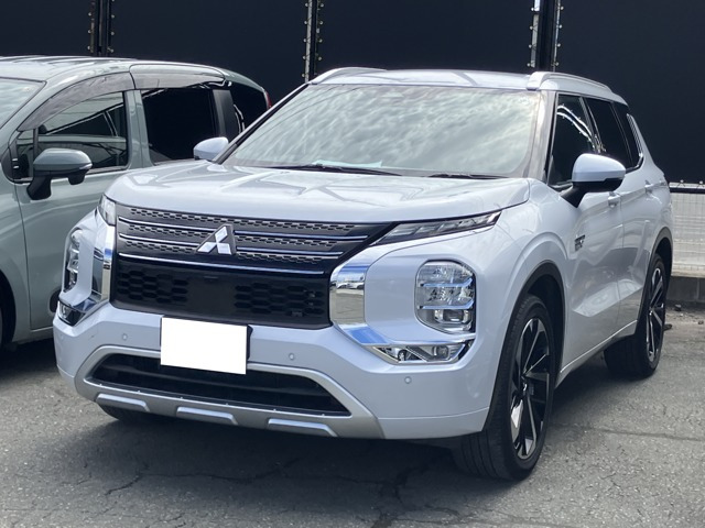 アウトランダーPHEV 2.4 P 4WD