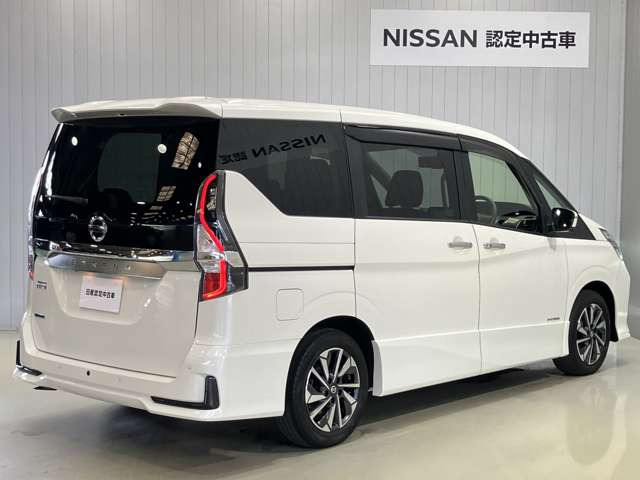 セレナ2.0 ハイウェイスターV
