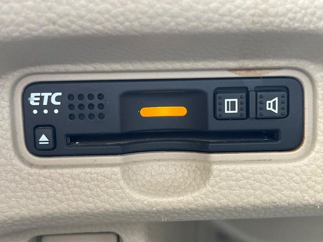 【ETC】高速道路の料金所をストレスなく通過!話題のスポットやサービスエリアに多い「スマートIC」利用時は必須のアイテムです。当店でセットアップを実施、ご納車当日からすぐにご利用いただけます!