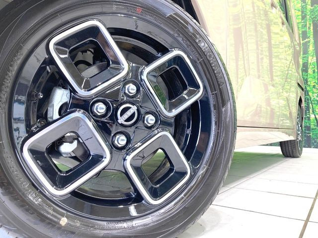 �y����14�C���`�A���~�z�C�[���z�O�ςɃ}�b�`���������A���~�z�C�[���𑕒����Ă���܂��B�e��ЊO�A���~�z�C�[����A�X�^�b�h���X�^�C�����戵�����Ă���܂��B���񂲑��k����������