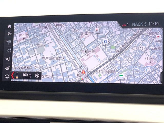 ●純正ナビ:一体感のあるナビは、高級感ある車内を演出してくれます。オーディオ機能も充実しておりますので、運転もより楽しめます♪