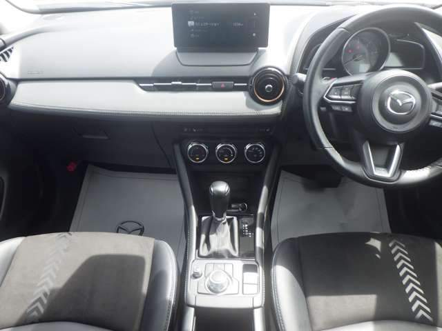 CX-31.8 XD ビビッド モノトーン