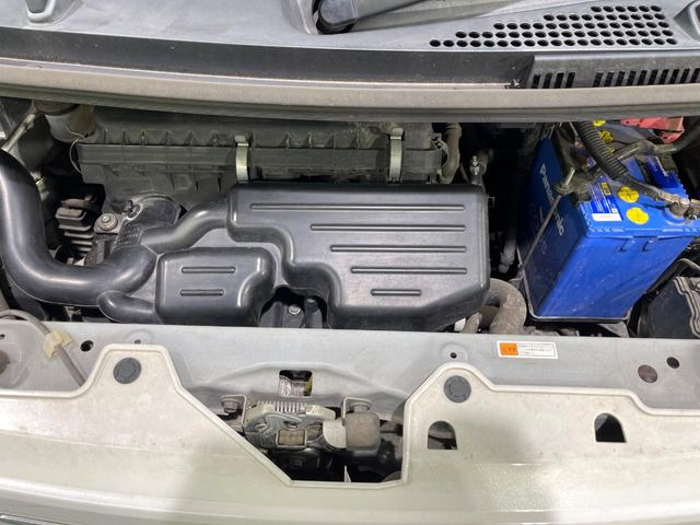 親切・丁寧な専門メカニックスタッフが応対!・車検・点検整備・事故等の修理などアフターサービスも安心。お車のカスタマイズもネクステージのサービススタッフまでご相談ください!