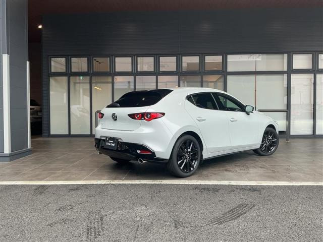 MAZDA3ファストバック1.8 XD ドライブ エディション 4WD