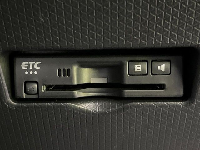 【ETC】高速道路の料金所をストレスなく通過!話題のスポットやサービスエリアに多い「スマートIC」利用時は必須のアイテムです。当店でセットアップを実施、ご納車当日からすぐにご利用いただけます!