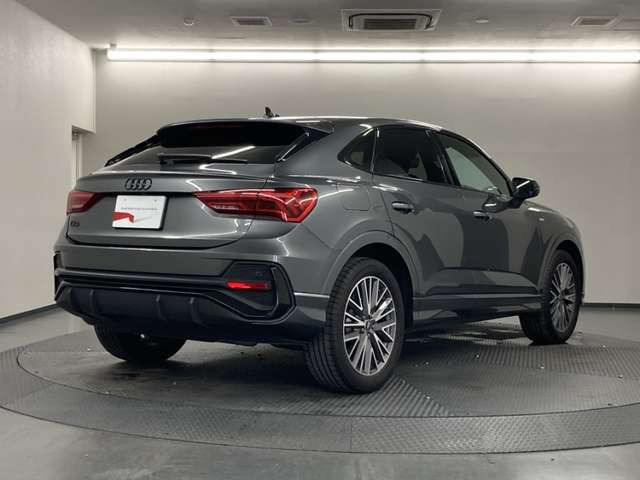 Q3