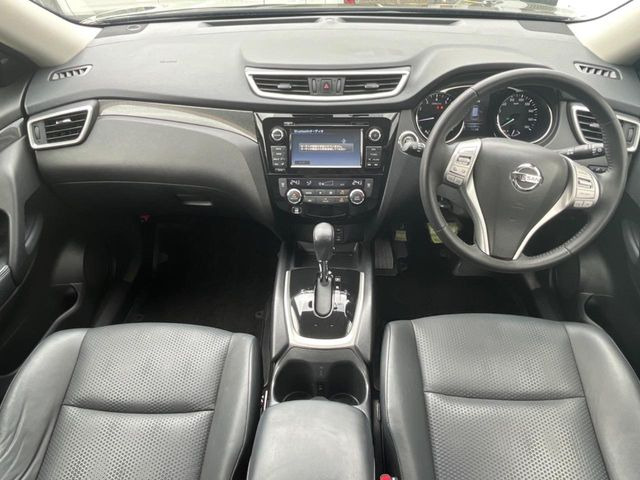 エクストレイル2.0 20X エマージェンシーブレーキパッケージ
