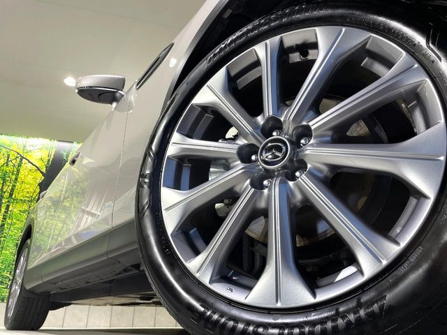 �y����20�C���`�A���~�z�C�[���z�O�ςɃ}�b�`���������A���~�z�C�[���𑕒����Ă���܂��B�e��ЊO�A���~�z�C�[����A�X�^�b�h���X�^�C�����戵�����Ă���܂��B���񂲑��k����������