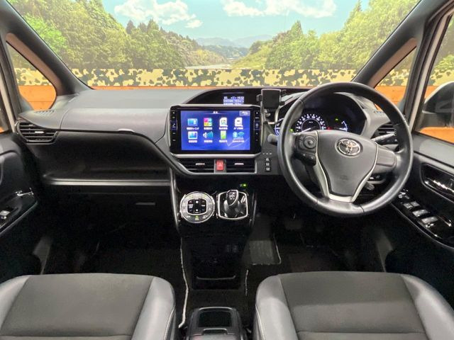 ノア1.8 ハイブリッド Si W×B II