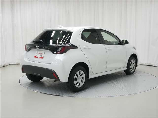 ヤリス1.5 X 4WD