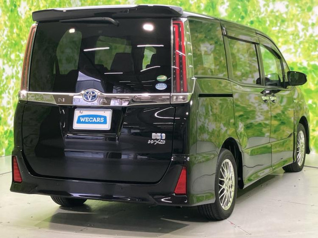 ノア1.8 ハイブリッド Si W×B II