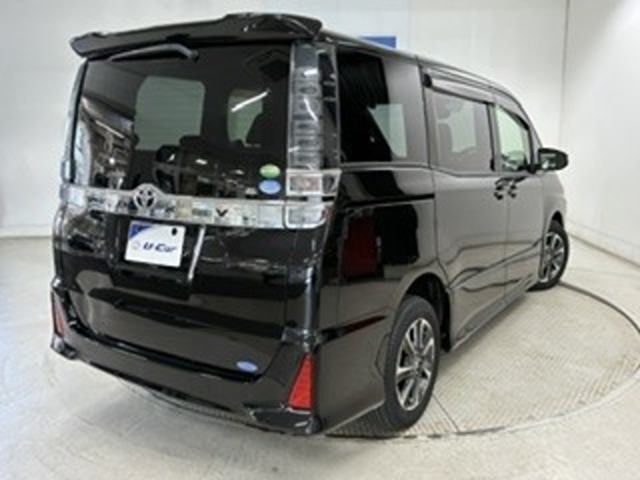 ヴォクシー2.0 ZS 4WD