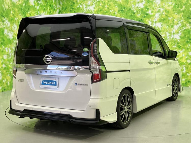 セレナ1.2 e-POWER ハイウェイスターV