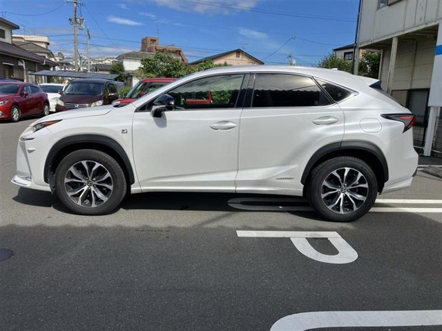 NX300h Fスポーツ 4WD