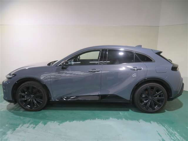 クラウンスポーツ2.5 Z E-Four 4WD