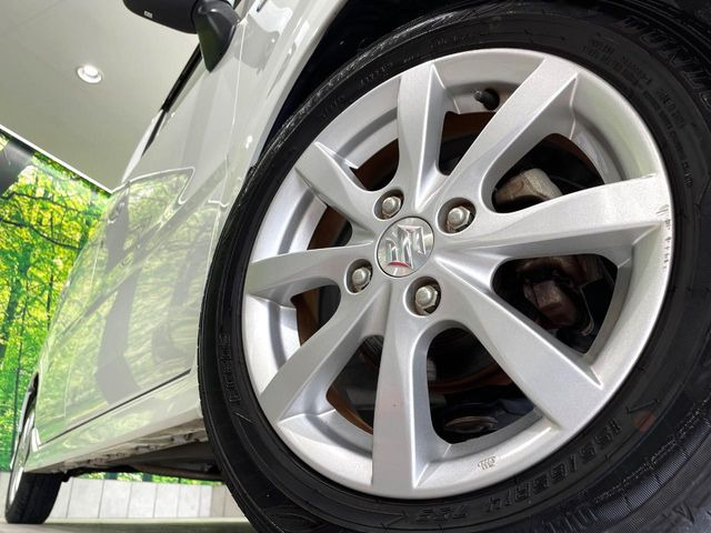 �y����14�C���`�A���~�z�C�[���z�O�ςɃ}�b�`���������A���~�z�C�[���𑕒����Ă���܂��B�e��ЊO�A���~�z�C�[����A�X�^�b�h���X�^�C�����戵�����Ă���܂��B���񂲑��k����������