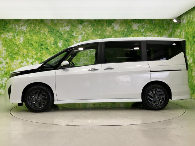セレナ1.4 e-POWER ハイウェイスターV