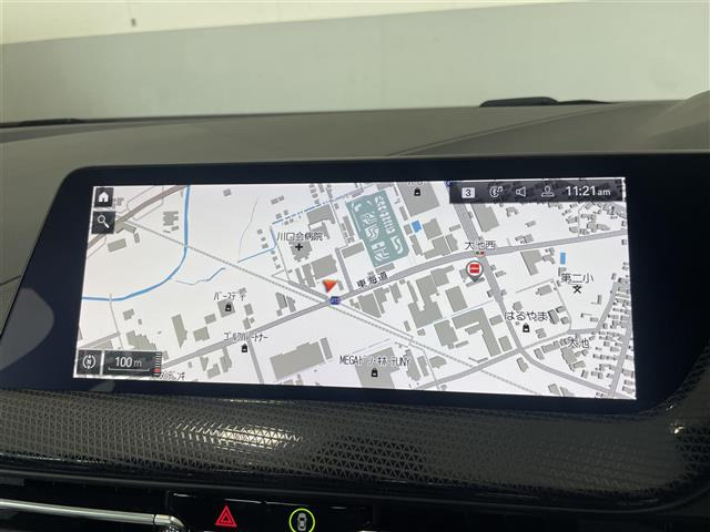 2シリーズグランクーペ218d プレイ