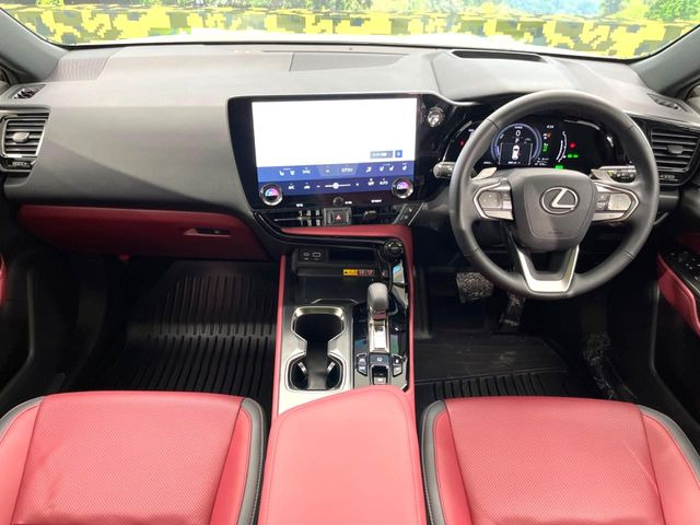 NX450hプラス バージョンL 4WD