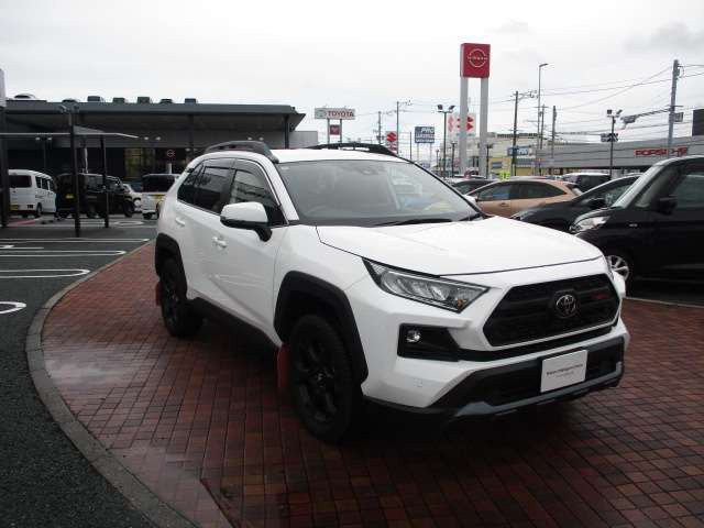 RAV42.0 アドベンチャー オフロードパッケージ 4WD
