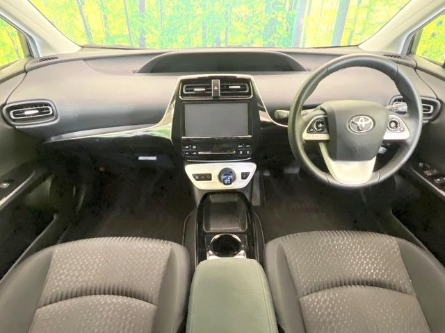 プリウス1.8 S セーフティ プラス