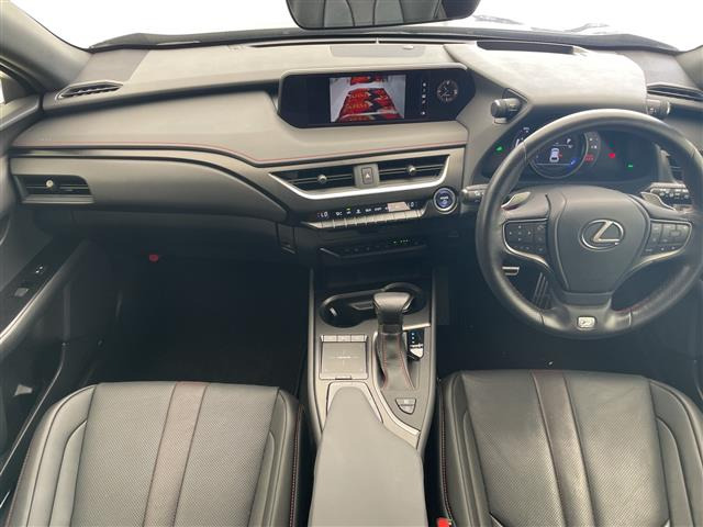 UX250h Fスポーツ