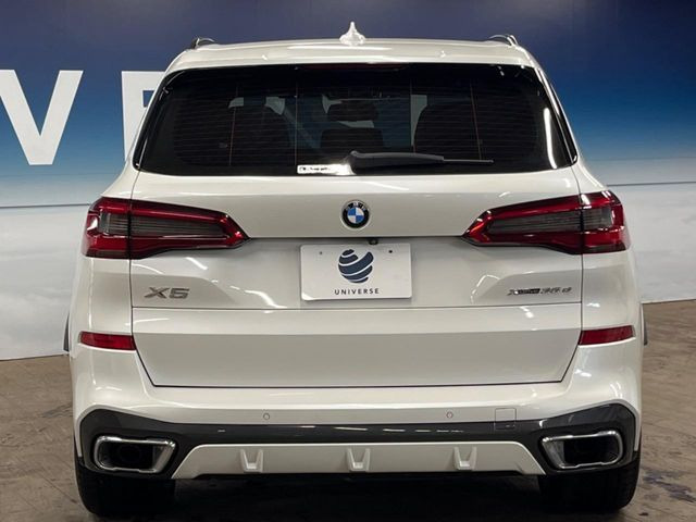 ●当店では第三者機関による車両品質鑑定を導入し、修復歴車を排除。鑑定書が発行されますので、ぱっと見ただけでは分からない箇所まで納得した上でご検討いただけます。※一部未実施の場合がございます。