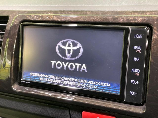 【純正ナビ】人気の純正ナビを装備。オーディオ機能も充実しており、Bluetooth接続すればお持ちのスマホやMP3プレイヤーの音楽を再生可能!毎日の運転がさらに楽しくなります!!