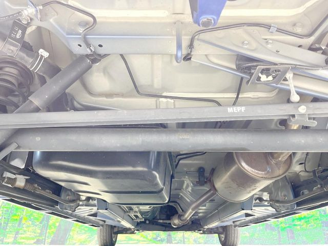 下回りがきれいなうちに、防錆加工の施工がオススメ。降雪地域はもちろん、沿岸部にお住いの方や、趣味でマリン・ウィンタースポーツをされる方にご好評いただいております。