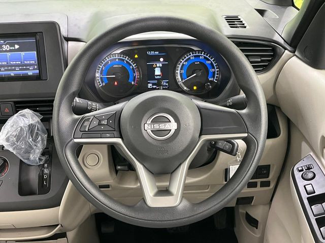 �y�X�e�A�����O�X�C�b�`�z�^�]���A�O������ڐ������炷���ƂȂ��A�I�[�f�B�I���̑��삪�\�ȕ֗��@�\!���S&���K�ȃh���C�u�����o���Ă���܂���