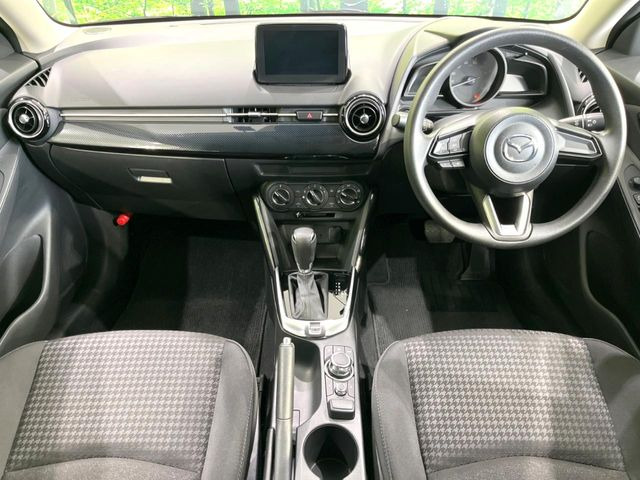 デミオ1.3 13S