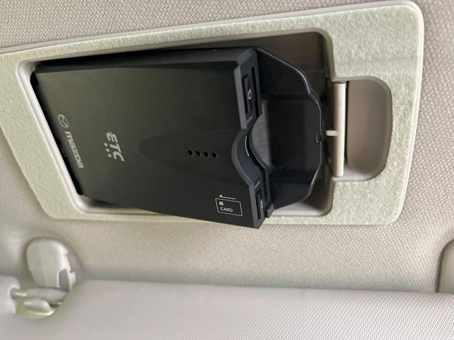 【ETC】高速道路の料金所をストレスなく通過!話題のスポットやサービスエリアに多い「スマートIC」利用時は必須のアイテムです。当店でセットアップを実施、ご納車当日からすぐにご利用いただけます!